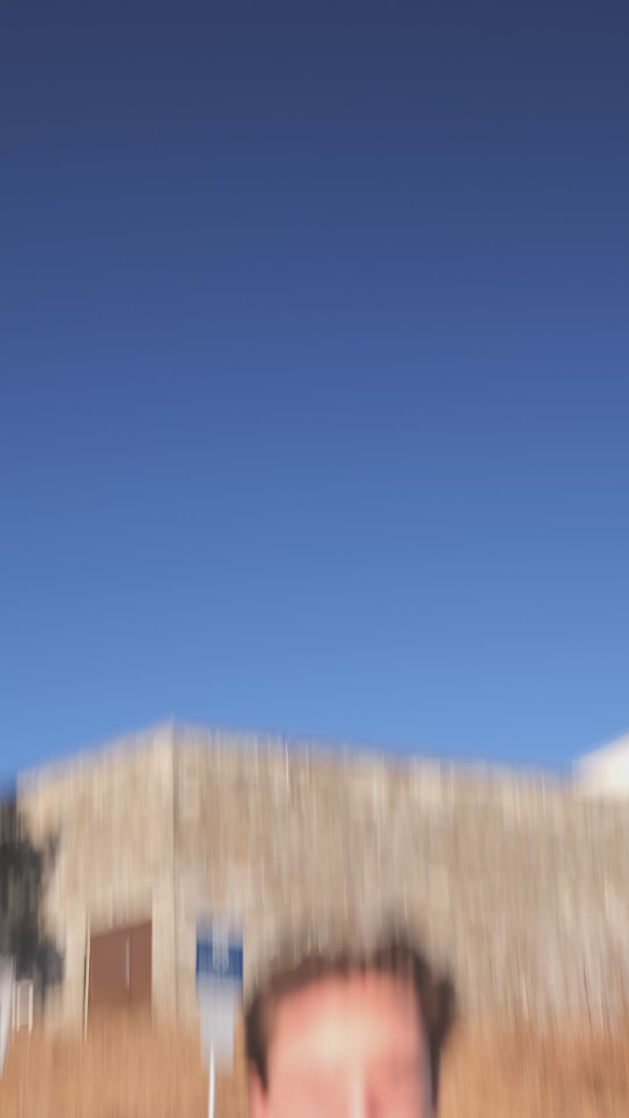 Last inn video: 
